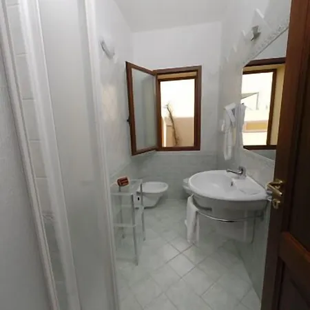 Patti Hotel 2*