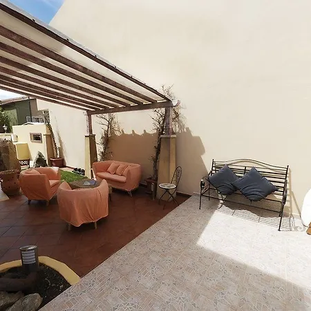 Patti Ξενοδοχείο 2*